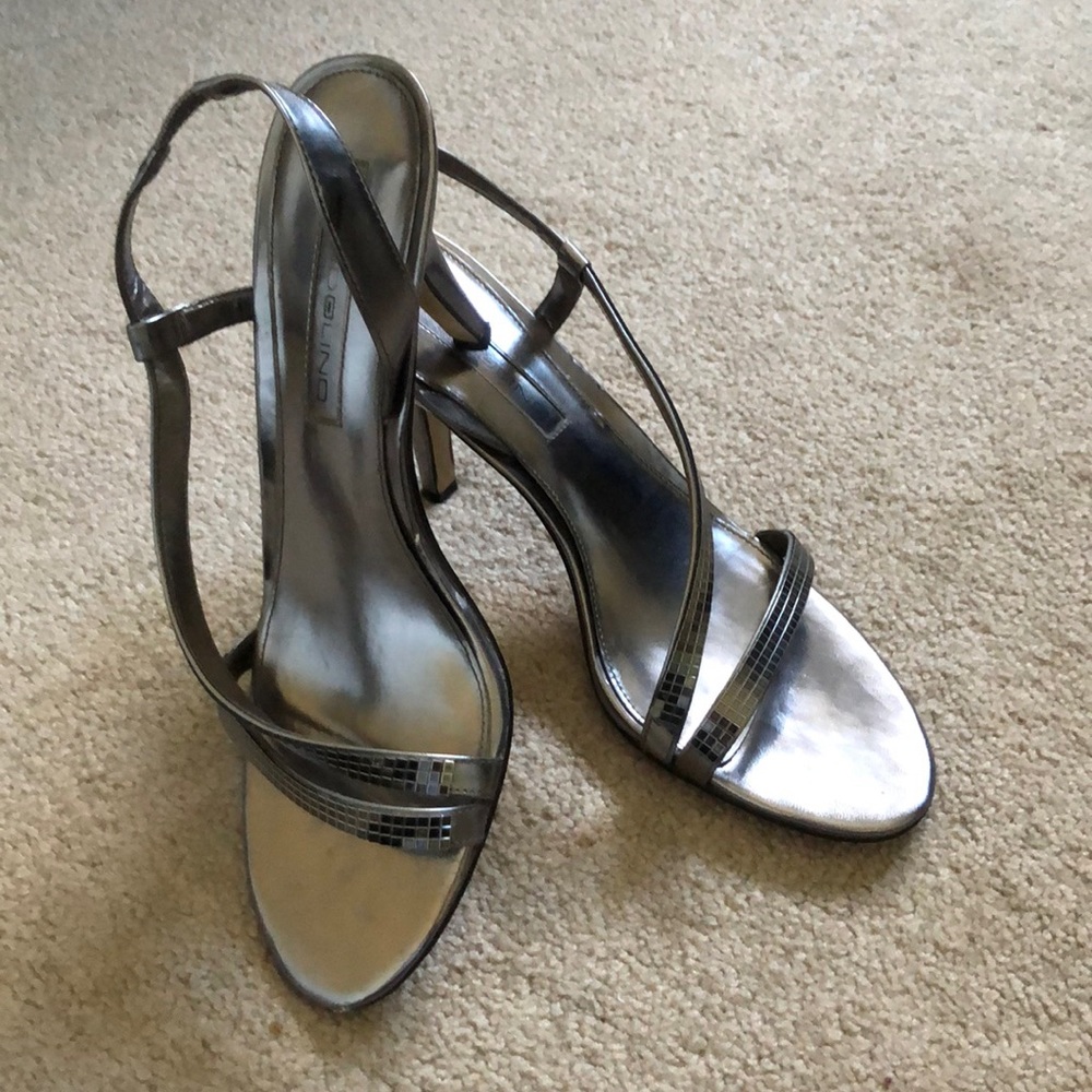 Bandolino size 8 heels